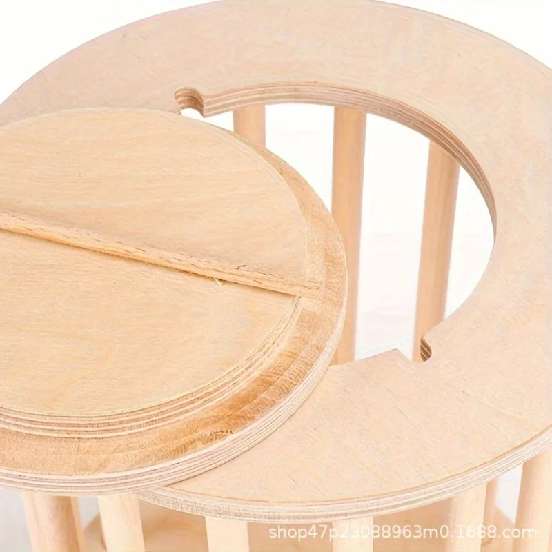 Wooden Vertical Hay Feeder for Rabbits - Image 5